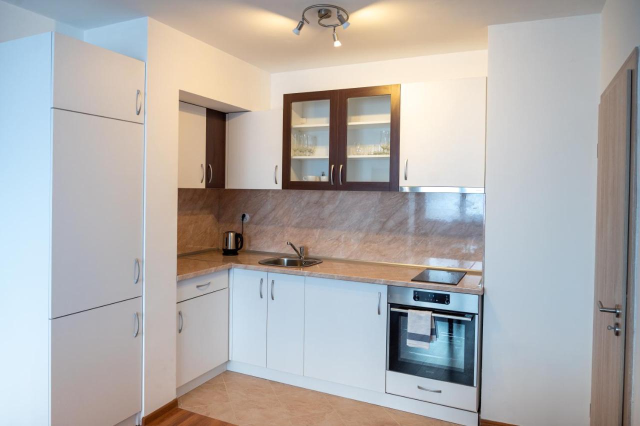 Sunny 1Bdr Apartment Near Center Sofia Zewnętrze zdjęcie