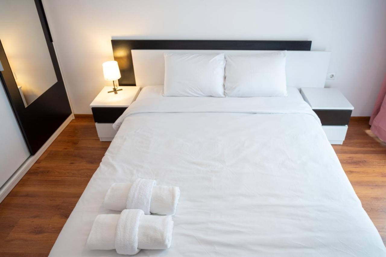 Sunny 1Bdr Apartment Near Center Sofia Zewnętrze zdjęcie