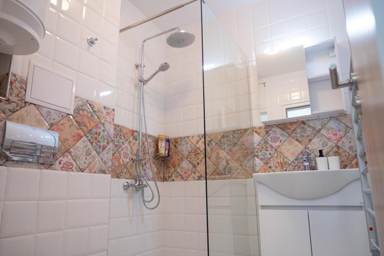 Sunny 1Bdr Apartment Near Center Sofia Zewnętrze zdjęcie